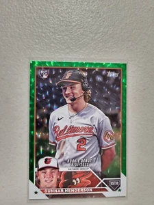 2023 Topps Update- Rookie Debut Gunnar Henderson #US18 Green Foil /499 (RC) NM - Picture 1 of 2