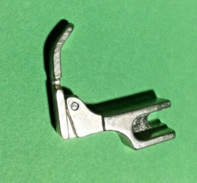 Right Hinged Cording Needle Presser Foot That Fit Singer Commercial Machine - Image 1 of 3