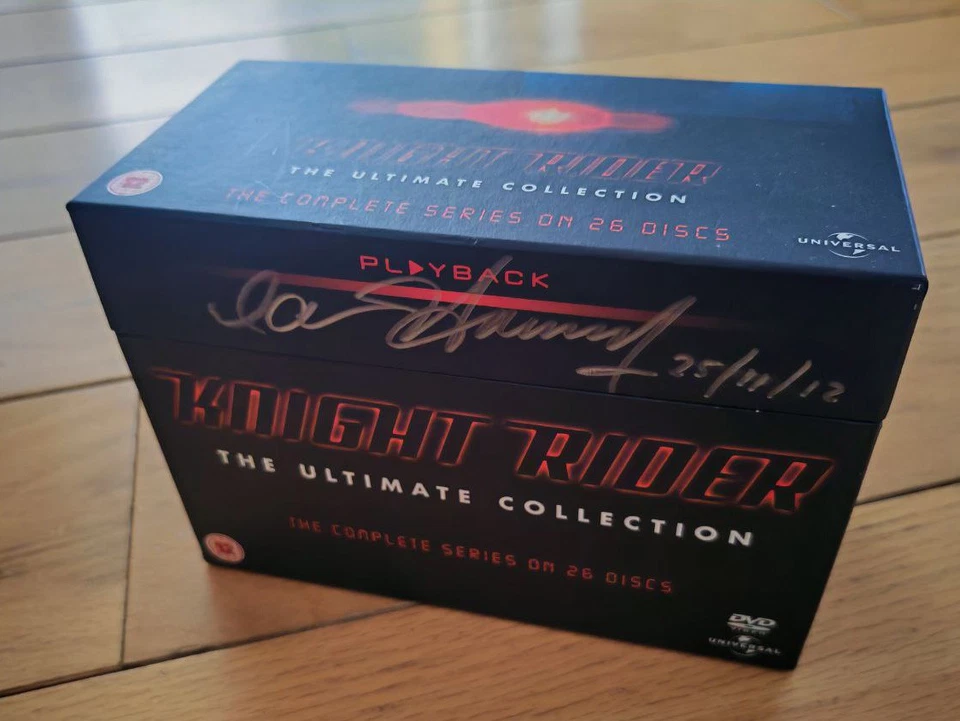 DAVID HASSELHOFF SIGNIERT KNIGHT RIDER ULTIMATIV SIGNIERT DVD BOX SET - Bild 1 von 4