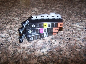 Original Canon Tinte 3 Patronen: 226M, 226Y, 226BK. VERSIEGELT KEINE BOX - Bild 1 von 3