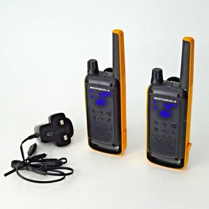 2 radios bidirectionnelles Motorola TALKABOUT T82 Extreme longue portée + chargeur - Photo 1/6