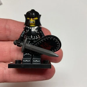 Lego CMF Evil Knight Serie 7 Sammlerstück Minifigur Set col07-14 (col110) - Bild 1 von 2