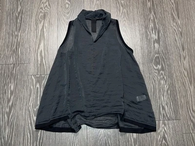 Blusa camisa sin mangas ligera con etiqueta negra Rundholz para mujer talla M Foto 1 de 4