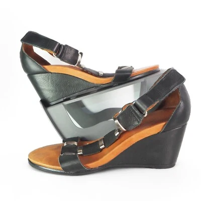 Gentle Souls by Kenneth Cole Hey Gabe T-Strap Open Toe Wedge Black Women's 8.5M - Изображение 1 из 4