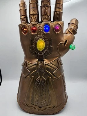 Infinity Gauntlet Thanos Marvel Legends Series Electronic Avengers. Luces/sonido Foto 1 de 4