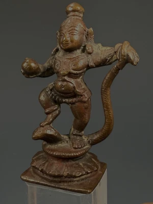 India India India hindú figura de cobre de Bale Krishna bailando sobre cobra aprox. siglo XIX. Foto 1 de 4