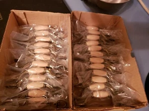 (30) NOS Cream Porcelain & Ant. Brass 5" Drawer Cabinet Furniture Pulls Vintage - Picture 1 of 12