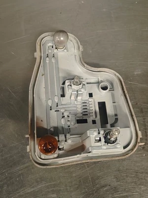 VOLKSWAGEN POLO V 5 platine FEU ARRIERE gauche conducteur 6r0945257a - Photo 1/3