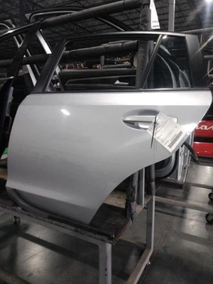 Conjunto de puerta trasera izquierda usado lado trasero se adapta a: Subaru Xv 2016 Crosstrek eléctrico con Foto 1 de 4