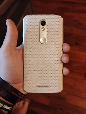 Motorola Droid Turbo 2 XT1585 32GB White Verizon Smartphone Single SIM - Image 1 of 4