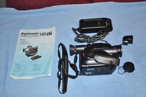Panasonic PV-18 VHS-C Palmcorder Camcorder w/ Manual Charger _ Needs new battery