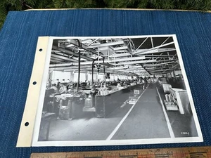 BETHLEHEM STEEL COMPANY VINTAGE PRESS PHOTO CENTRAL TOOL DETAILED MACHINE SHOP - Picture 1 of 6