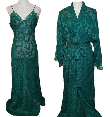 Vintage Victorias Secret Gown and Robe Gold Crown Label  Peignoir Set sz M Green - Image 1 of 4