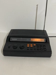 Radio Shack Pro-2018 20-424 Police Fire Weather Alert Ham scanner With Antenna - Zdjęcie 1 z 11