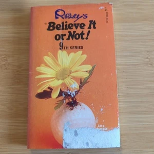 1963 Ripley's Believe It Or Not 9th Series Pocket Book Edition Paperback - Bild 1 von 2