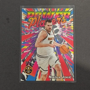 Baloncesto Topps Nikola Jokic Power Players #PP-12 Denver Nuggets 2025-26 - Imagen 1 de 2