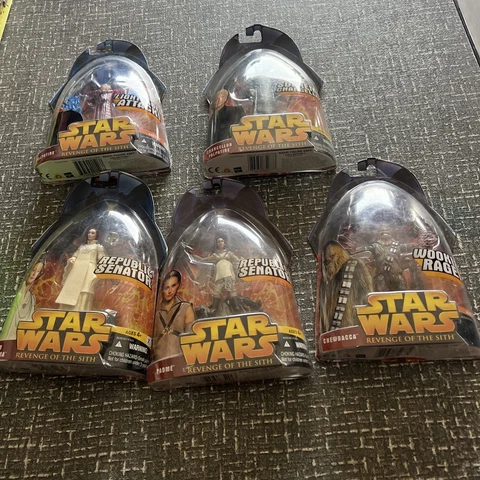 Star Wars Revenge of the Sith Action Figure Lot of 5- New Cover