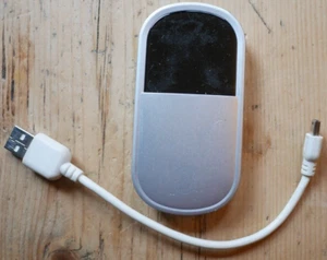 Huawei E5830 WiFi HOTSPOT MiFI 3G (3 UK)-spares or repair - Picture 1 of 5