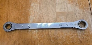 Mac Tools 17MM-19MM 12PT 12" largo llave de trinquete doblada RWLM17192 - Imagen 1 de 11