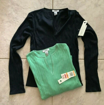 Camiseta Top Alfani Talla S Dormir PJ Negra Verde Manga Larga Cuello en V Mismo Estilo Foto 1 de 3