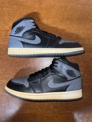 Talla 9 - Air Jordan 1 gris oscuro medio Foto 1 de 4