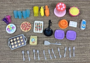 34 Ersatzteile für Barbie Dreamhouse Spielset #GRG93 Geschirr, Kuchen, Popcorn - Bild 1 von 11