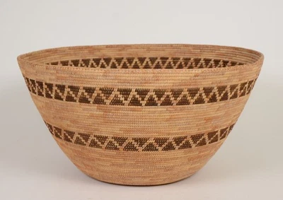 Cesta mono antigua de Molly Chepo Foto 1 de 4