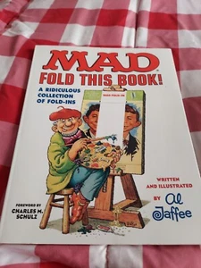 Verrückt - falten Sie dieses Buch! : Eine lächerliche Sammlung verrückter Faltschachteln von Al Jaffee... - Bild 1 von 4