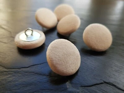 Cream velvet buttons, Fabric Covered Buttons 14, 19, 23, 25 or 31mm in sets - Image 1 of 4