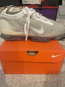 Sz 10.5 Men / 12 W Nike Air Vapormax 2021 Flyknit White Pure Platinum DC4112-100 - Picture 1 of 6