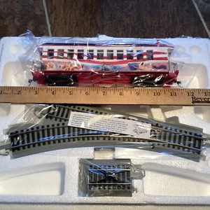 Hawthorne Village Discovery & Beauty Coach Car with 2pc Track 79655 - Picture 1 of 9