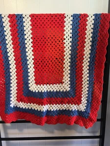 Vintage rot, weiß & blau, gehäkelt afghanisch, Überwurf, 36" x 51" - Bild 1 von 4