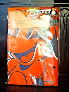 Funda de Almohada Disney Has Handles Tricl or Treat 20 in x 30 in 51 cm x 76 - Imagen 1 de 2