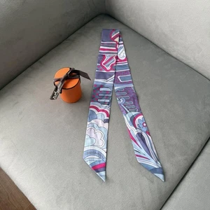Sciarpa HERMES Faubourg seta arcobaleno - Foto 1 di 7