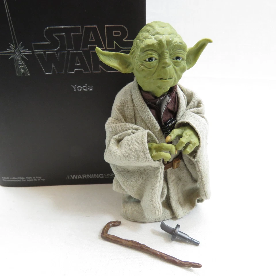 Star Wars Medicom VCD Vinyl Collectible Yoda RAH Six Scale Action Figure w/BOX - Image 1 of 4