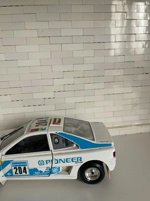 1:24 burago peugeot 405 turbo 16 no box - Immagine 1 di 4