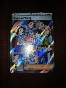 Carte Pokemon Amici a Paldea 137/131 Ita Full Art Evoluzioni Prismatiche PRE - Foto 1 di 4