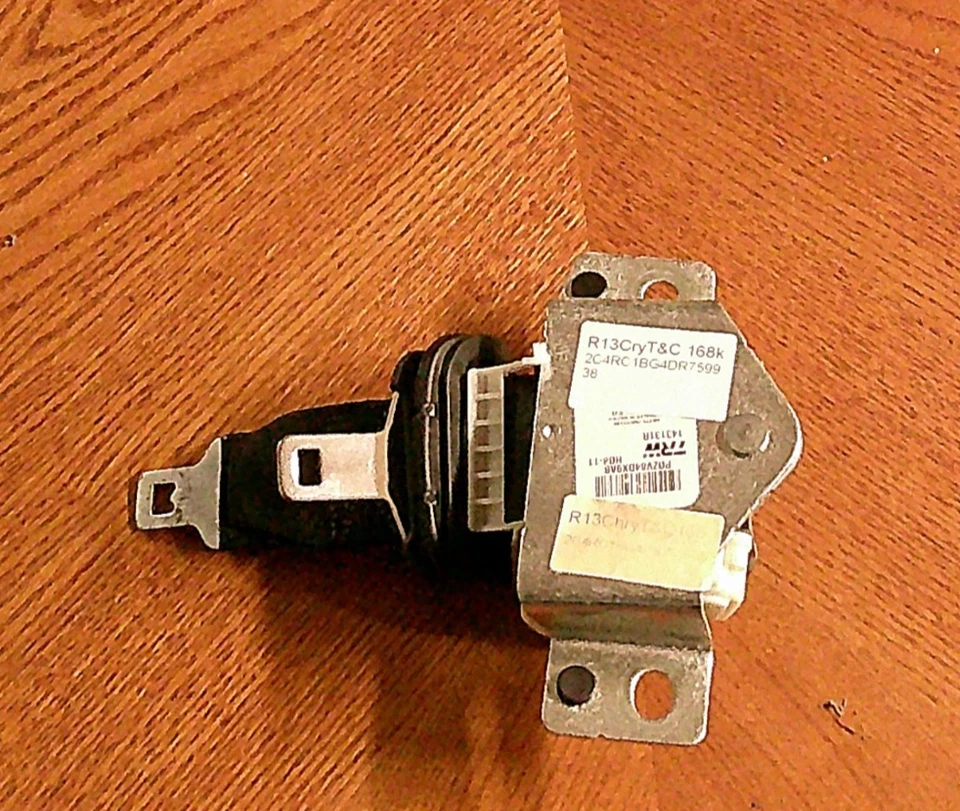 Cinturón de seguridad lado pasajero tercera fila Dodge Grand Caravan negro Foto 1 de 1