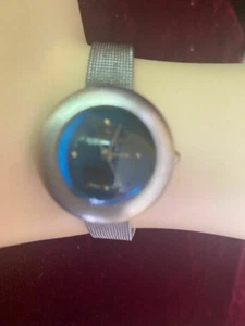 Women's Fashion Stainless Steel Mesh Band  Blue Dial Quartz Analog WristWatch - Picture 1 of 4