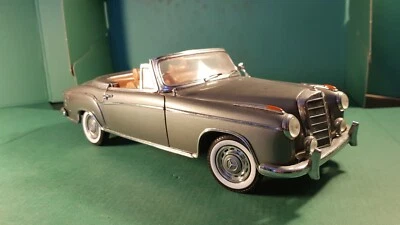 1/18 MERCEDES-BENZ 220 SE Convertible 1958 - SUN STAR  - Photo 1/4