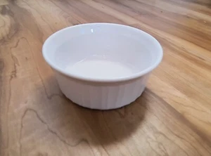 Vintage Corning Ware French White F-16-B 500 ML Round Casserole Souffle Dish!! - Picture 1 of 7