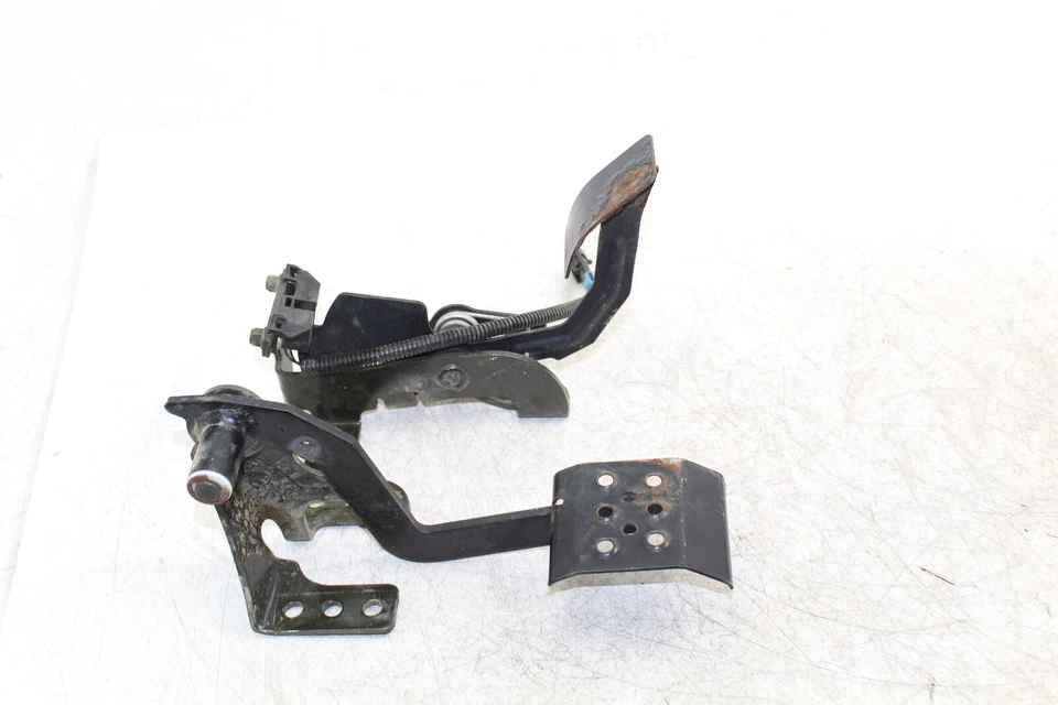 Pedal de freno y acelerador Polaris Rzr 800 13-14 1015481-458 1018301-458 Foto 1 de 4