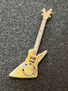HARD ROCK CAFE *** CARTAGENA STAFF 09 TOP OF THE ROCK GUITAR PIN *** LE 70 - Picture 1 of 1