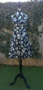 Princess Highway Black with White Flowers A-Line Retro Inspired Dress 8 - Picture 1 of 9