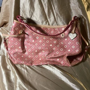Dooney & Bourke Tasche Kirsche Kreuzworträtsel Vachetta lederbeschichtet Canvas Tasche Herzen - Bild 1 von 6