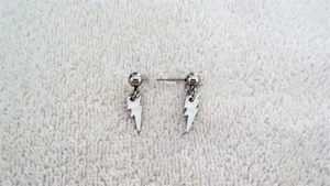 Rayo Par de pendientes Joyería Piercing Storm Posts Plata hecha a mano - Imagen 1 de 2