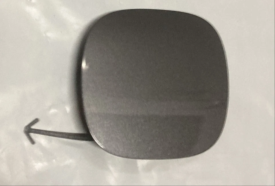 08-13 LEXUS IS F FRONT BUMPER TOW HOOK COVER Nebula Gray Pearl - Image 1 of 1