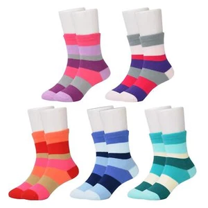Kids Girls' 5 Pack Seamless Rainbow Stripes Crew Socks for 6-8 YearsSmooth to... - Picture 1 of 7