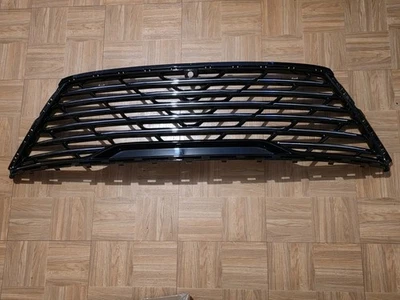 2025 2026 Buick Enclave Front OEM Grille Grill 26602295 26602299 W/CAMERA HOLE Foto 1 de 4