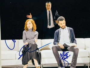 Isabelle Huppert, Chris Noth & Justice Smith signiertes Mutter 8x10 Foto. Proof. - Bild 1 von 5